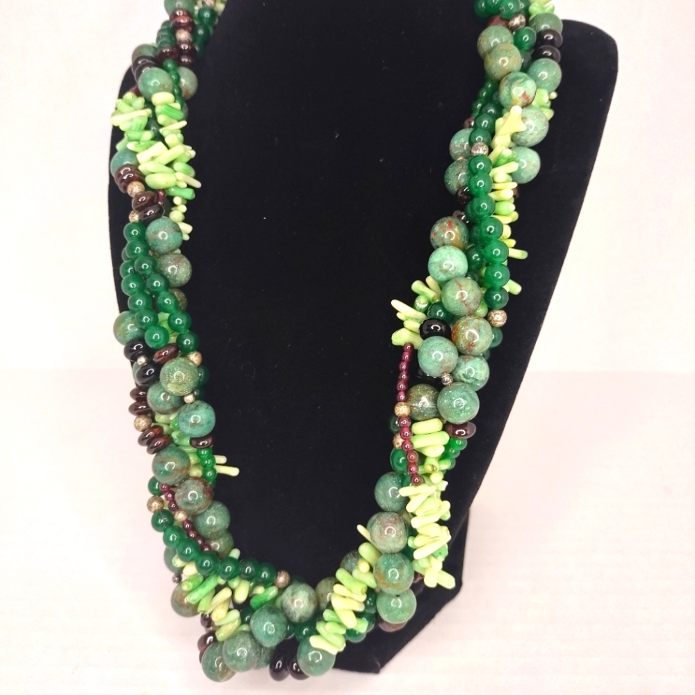 Vintage natural stone necklace
